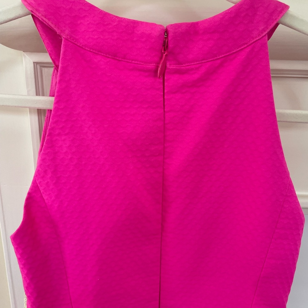 VGC Lilly Ashlyn Shift Dress. Size 2 Magenta Gold.ππ - Picture 9 of 17